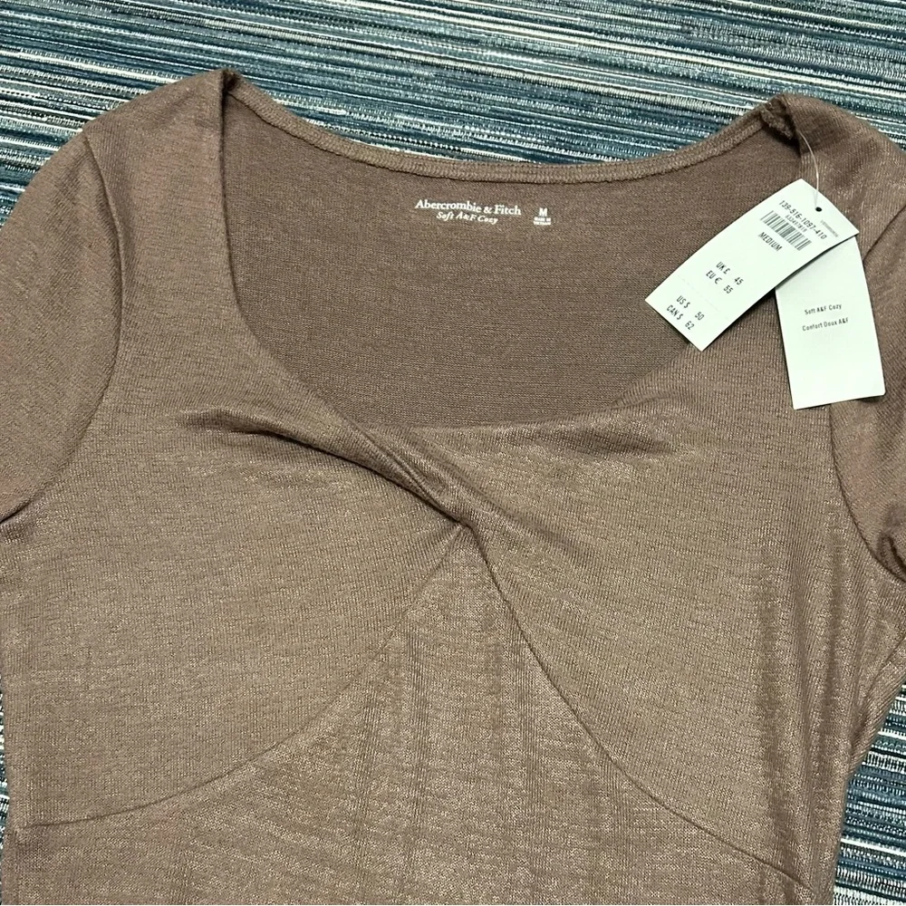 🆕Abercrombie and Fitch Soft A&F Cozy Light Brown Long Sleeved Body Suit Size M - Picture 4 of 6